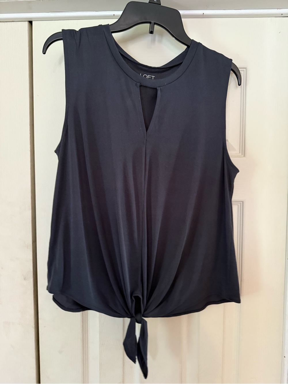 LOFT Sleeveless Keyhole Tie-Front Tank